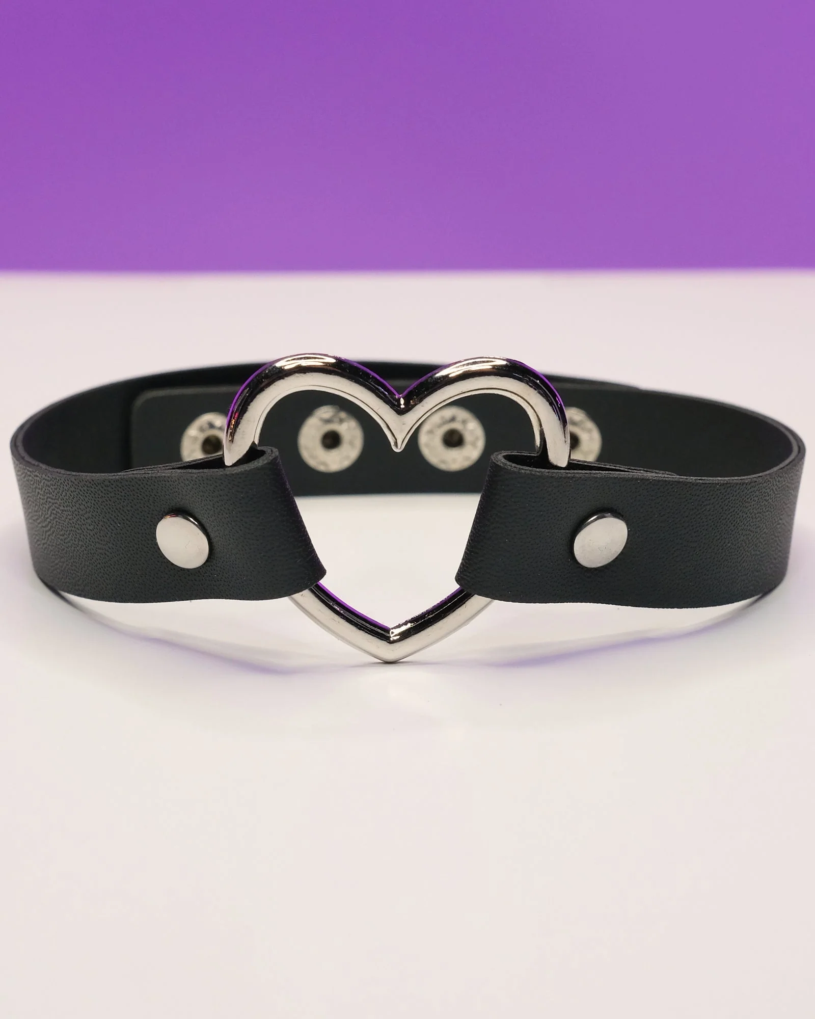 Black Heart Matte Choker - Image 2