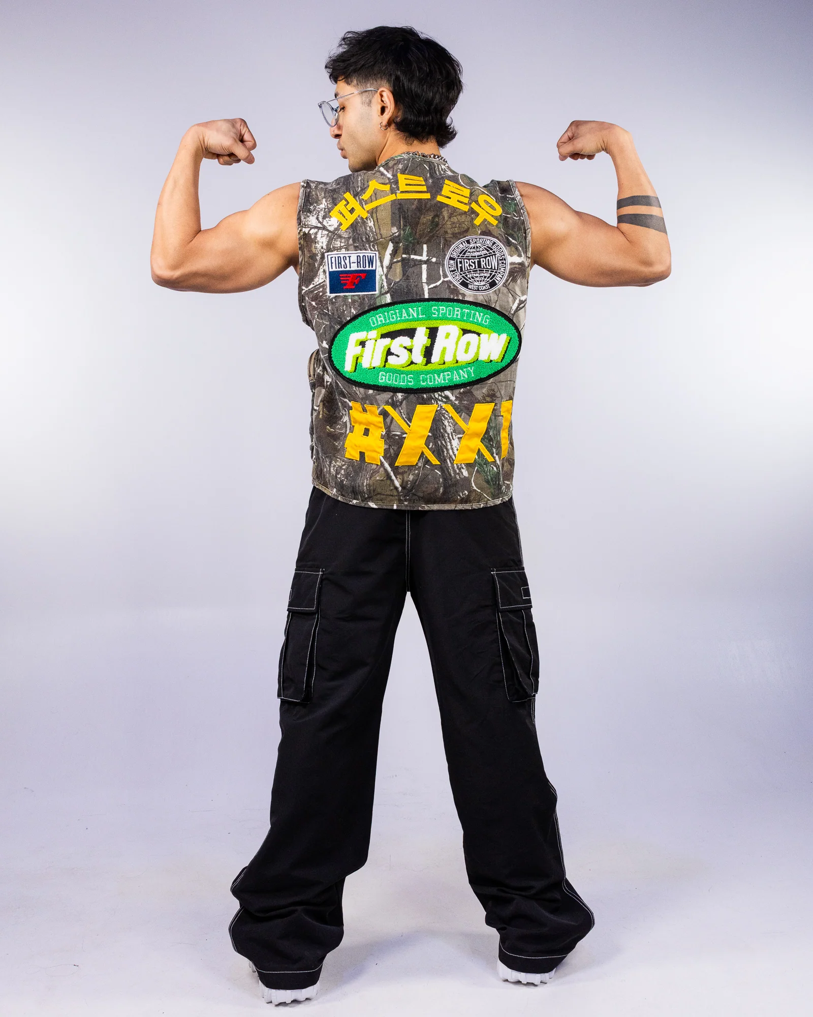 Patches Men's Camo Cargo Vest - Image 3
